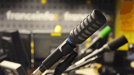 Le rendez-vous de la médiatrice des antennes de franceinfo, tous les samedis avec Emmanuelle Daviet. (JEAN-CHRISTOPHE BOURDILLAT / RADIO FRANCE)