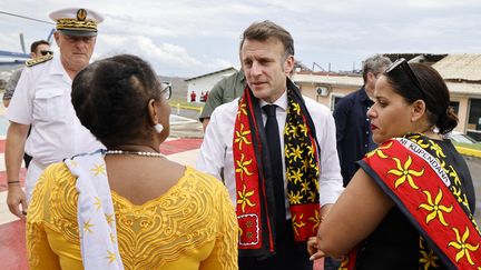 Emmanuel Macron lors de son précédent déplacement à Mayotte, le 19 décembre 2024. (LUDOVIC MARIN / AFP)