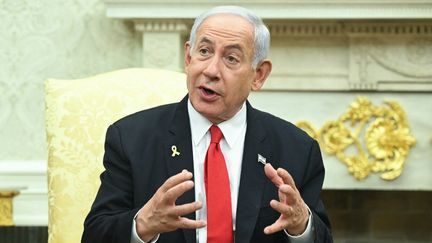 Le Premier ministre israélien, Benyamin Nétanyahou, à la Maison Blanche, à Washington (Etats-Unis), le 7 avril 2025. (SAUL LOEB / AFP)
