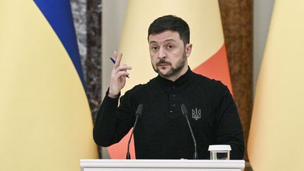 Volymyr Zelensky demande à la Chine de s'expliquer après la capture le 8 avril 2025 de combattants identifiés comme chinois aux côtés des Russes. (GENYA SAVILOV / AFP)