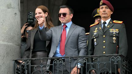 Le président équatorien, Daniel Noboa, au palais présidentiel à Quito, le 15 avril 2025, après sa réélection. (RODRIGO BUENDIA / AFP)
