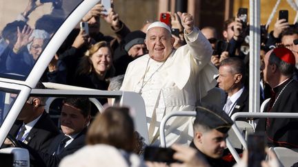 La dernière visite du pape François en France remonte à décembre 2024. C'était en Corse, à Ajaccio. (LUDOVIC MARIN / AFP)