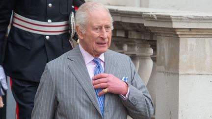 Le roi Charles III à Londres, le 26 mars 2025. (TAYFUN SALCI / ANADOLU VIA AFP)