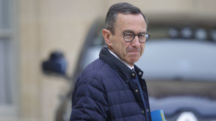 Le ministre de l'Intérieur, Bruno Retailleau, devant l'Elysée, à Paris, le 16 avril 2025. (DANIEL PIER / NURPHOTO / AFP)