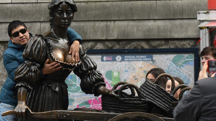La statut de Molly Malone, à Dublin, le 16 mars 2019. (ARTUR WIDAK / NurPhoto via AFP)