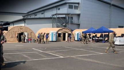 À Ramstein, en Allemagne, à moins d'une heure de la frontière française, des milliers de soldats américains sont stationnés depuis 75 ans. Ce sont eux qui font tourner les commerces. Leur départ serait une catastrophe économique et sécuritaire. (France 2)