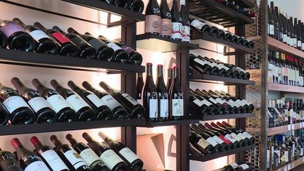 Droits de douanes France-Etats-Unis : Les viticulteurs français inquiets (France 2)