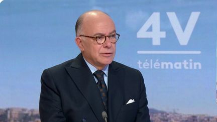 Bernard Cazeneuve, ancien Premier ministre, est l'invité des 4 Vérités, lundi 14 avril. (France 2)