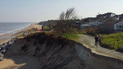 Angleterre : ces villages de la côte Est condamnés par l'érosion (France 2)