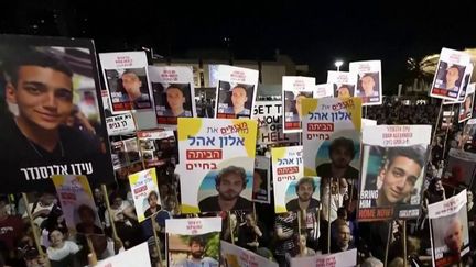 Samedi 19 avril, le Premier ministre israélien, Benyamin Nétanyahou, dans une allocution à la télévision israélienne, a réaffirmé qu'il refusait de mettre fin aux opérations militaires à Gaza, et ce, malgré les demandes des familles d'otages. Il reste 59 détenus, dont 24 présumés vivants. (France 2)