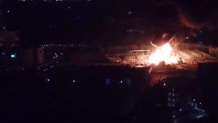 Fermeture de l'aéroport de Londres-Heathrow : un incendie à l'origine de la panne de courant (France 2)