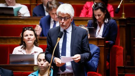 L'ancien élu écologiste;  Hubert Julien-Laferrière, pendant les questions au gouvernement à l'Assemblée nationale, pendant la précédente législature, le 26 juillet 2022. (THOMAS PADILLA / MAXPPP)