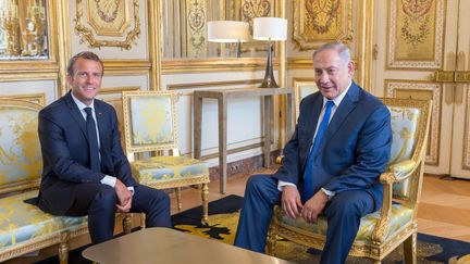 Emmanuel Macron et  Benyamin Nétanyahou au Palais de l'Elysée, le 6 juin 2018. (MAXPPP)