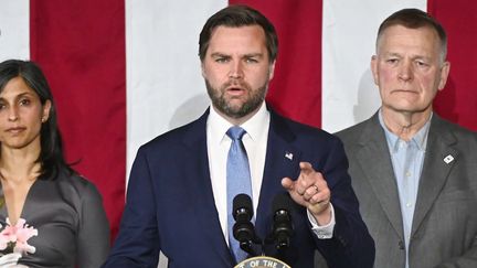 Mort du pape François : le catholicisme radical du vice-président américain J.D. Vance (franceinfo)