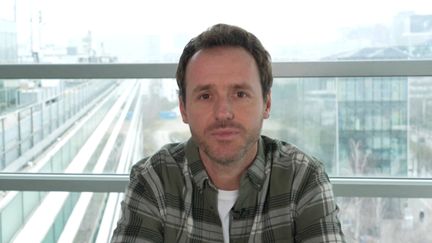 De plus en plus d'enquêtes d'investigation sont alimentées par des informations délivrées par des consortiums internationaux de journalistes. Tristan Waleckx, rédacteur en chef de Complément d'enquête, explique en détail le but et le fonctionnement de ces enceintes. (franceinfo)